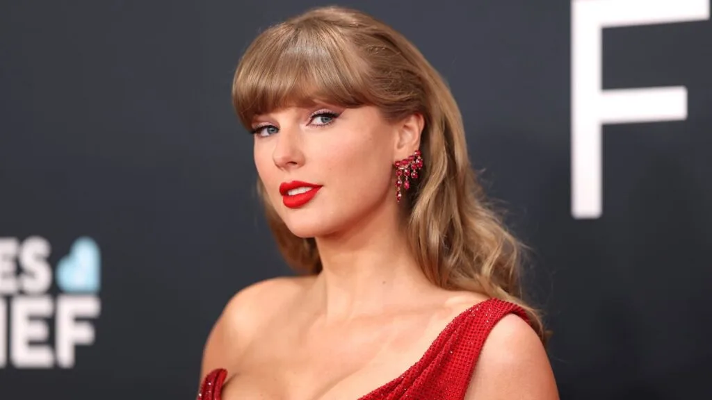 Taylor Swift Roger Swidorowicz